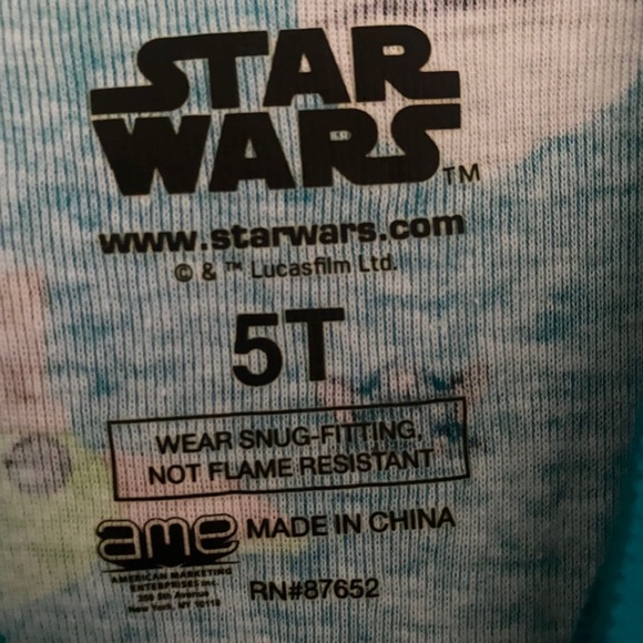 Star Wars the Mandalorian Pijama sets NEW - Picture 5 of 5